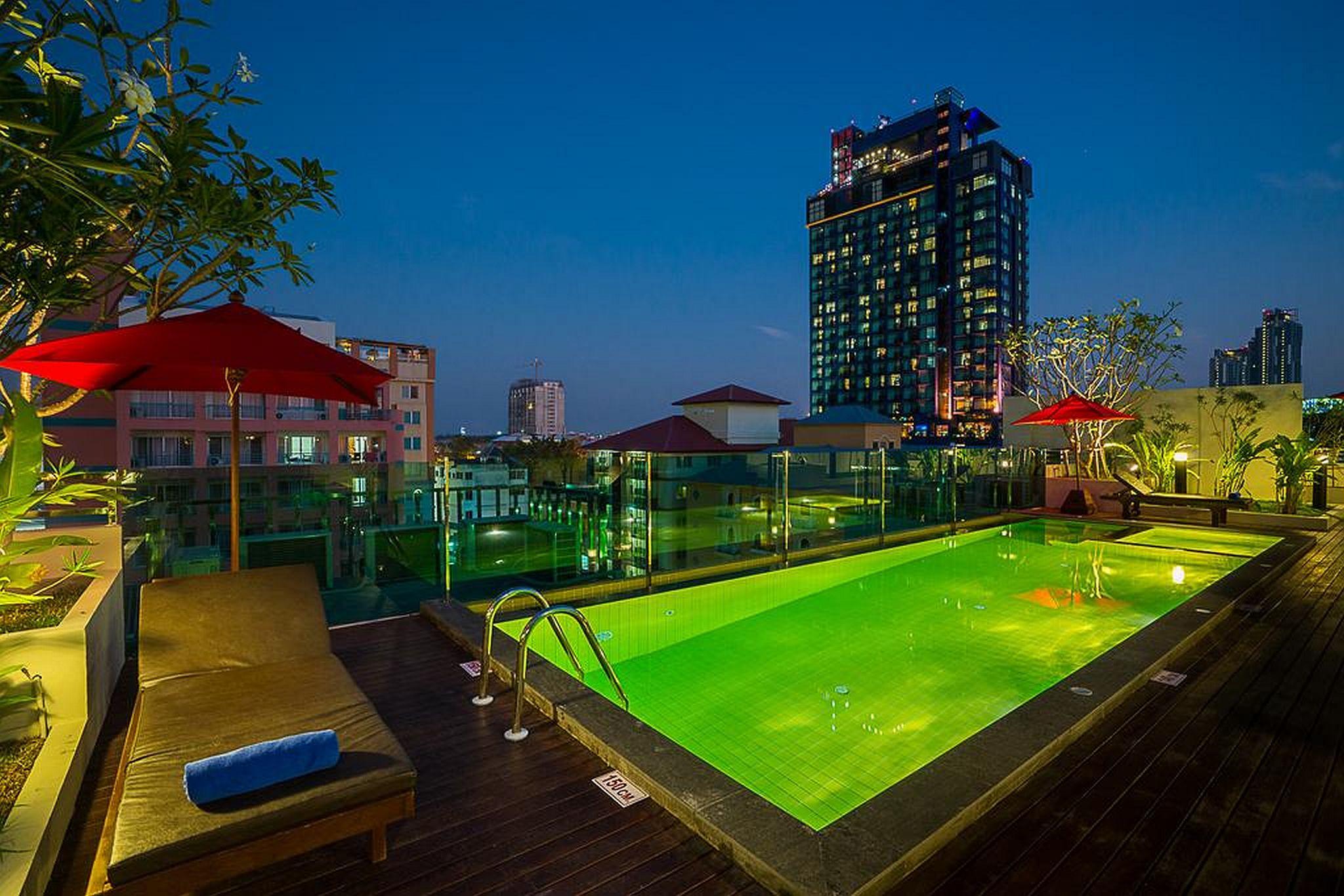 Sunshine Hip Hotel Паттая Екстер'єр фото